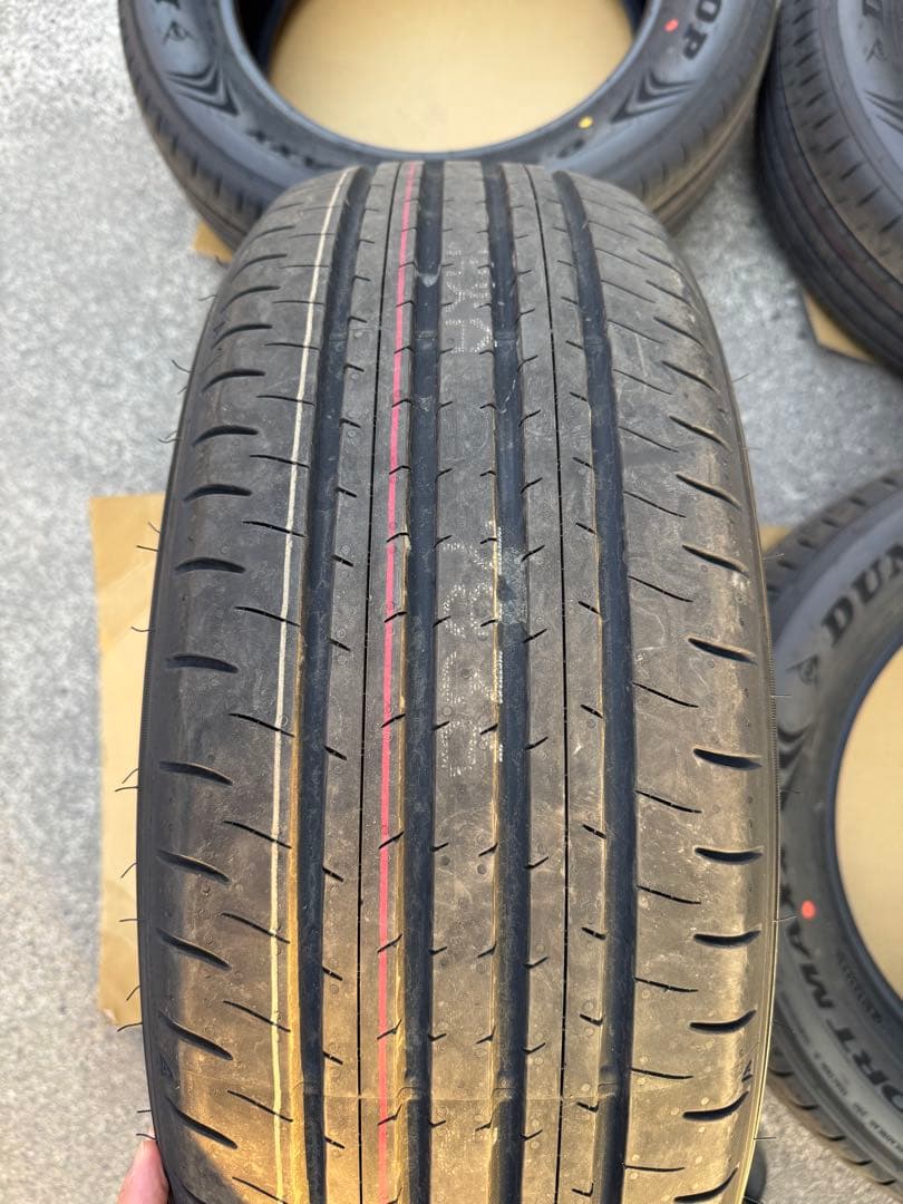 T*m様 新車外しタイヤ 235/60R18