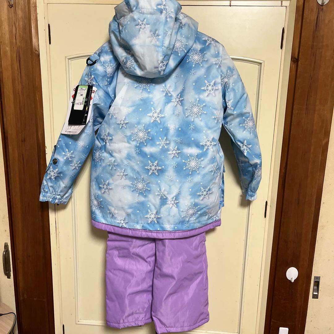 スキーウェア上下セット新品‼️