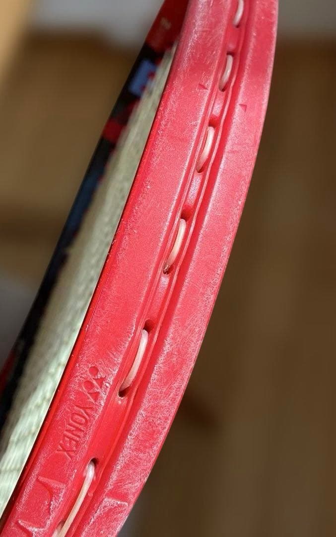 YONEX VCORE 100L テニスラケットＧ1 　新品５巻グリップテープ付