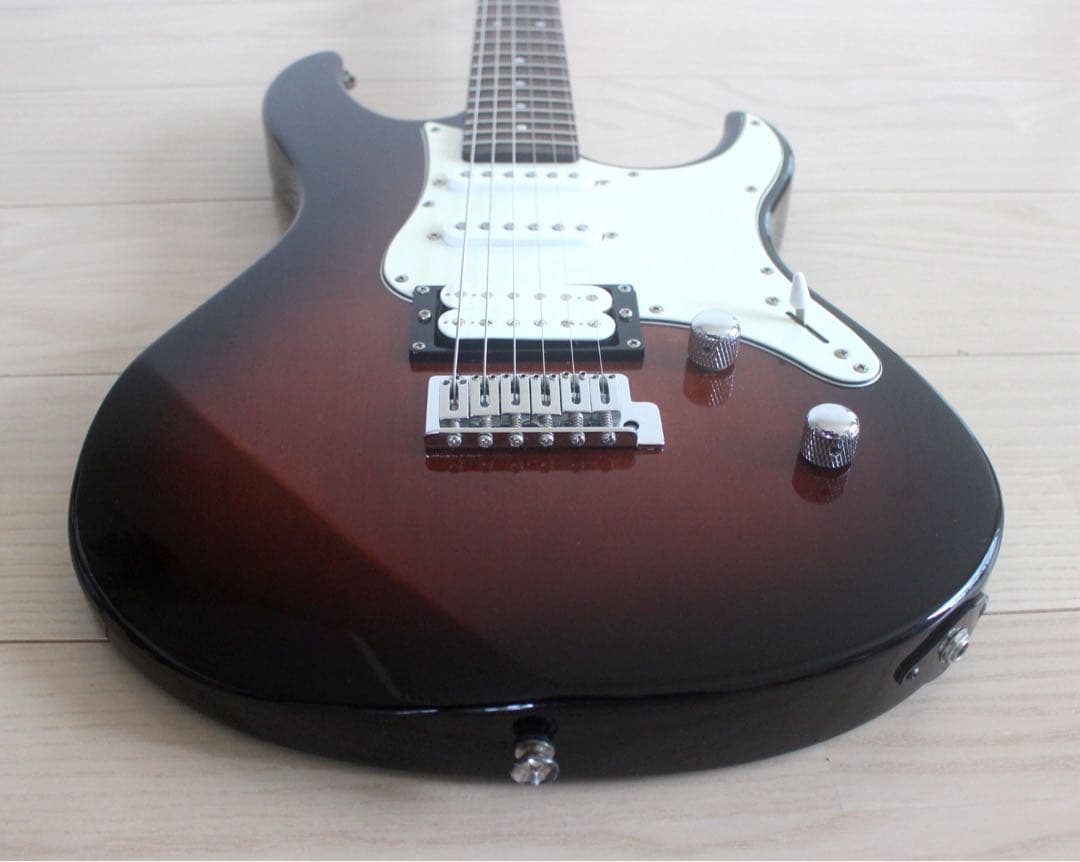 ［ぼっち・ざ・ろっく!］後藤ひとり PACIFICA PAC112 セット