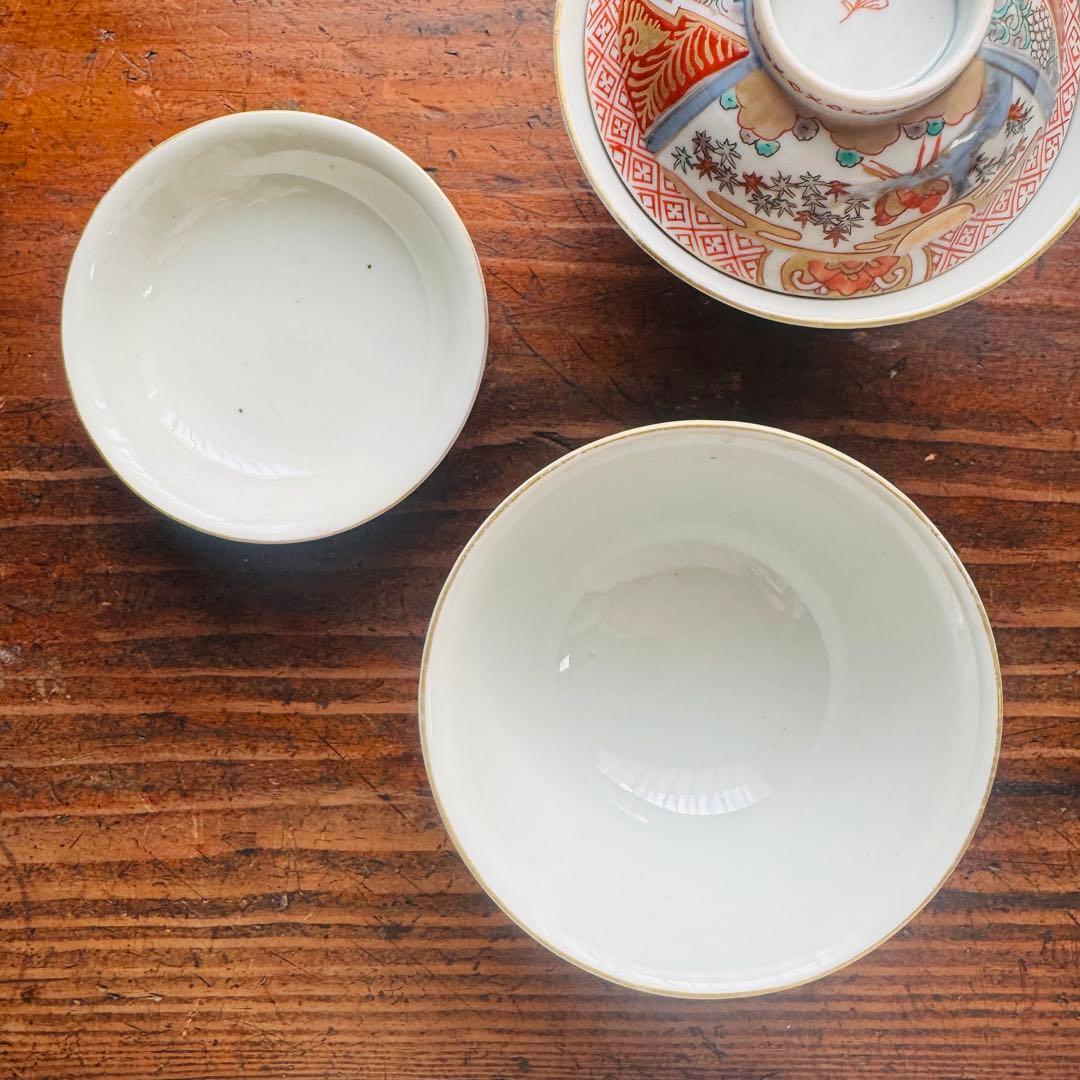 骨董皿　伊万里焼 金彩色絵上手　蓋付き茶碗2客 花鳥文