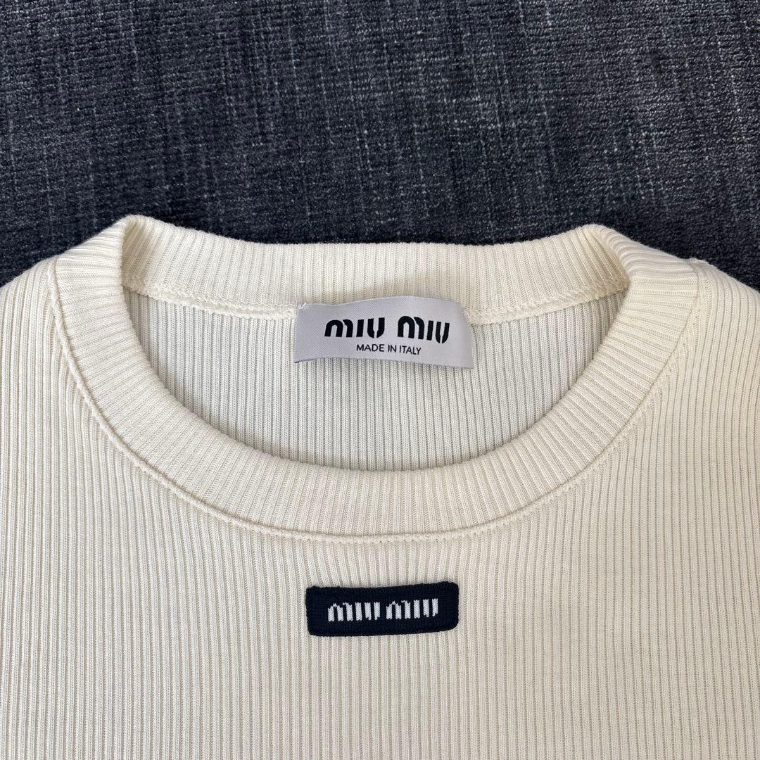MIUMIUミュウミュウクリーム色XS半袖Tシャツ美品
