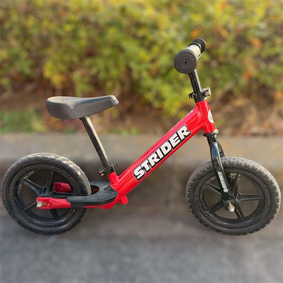 STRIDER ストライダー 赤 レッド キッズバイク バランスバイク