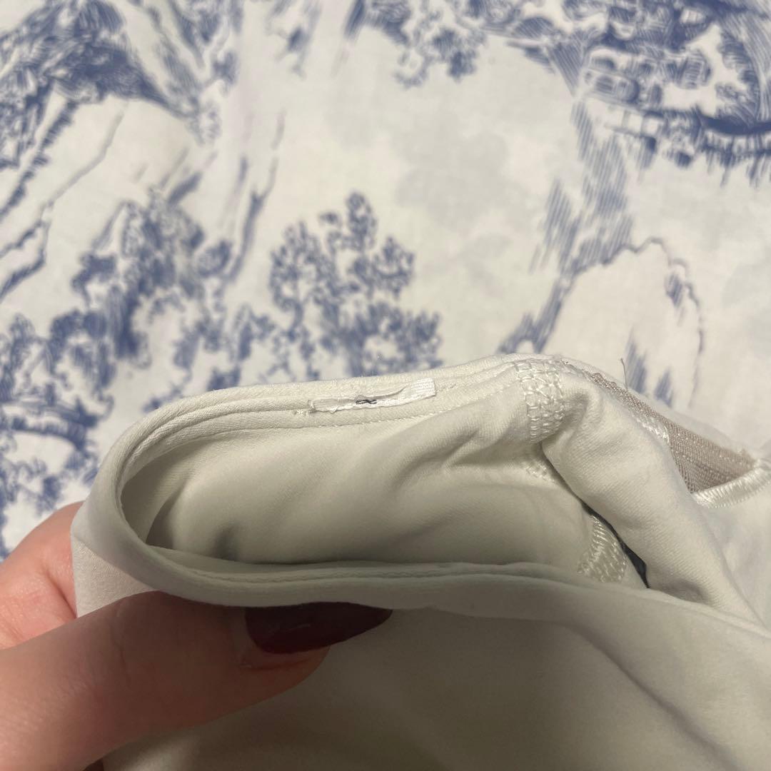 【新品】Lululemon Mサイズ／アシンメトリーブラトップ