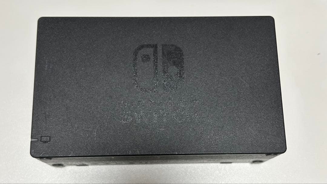 Nintendo Switch 本体 グリーン・レッドジョイコン
