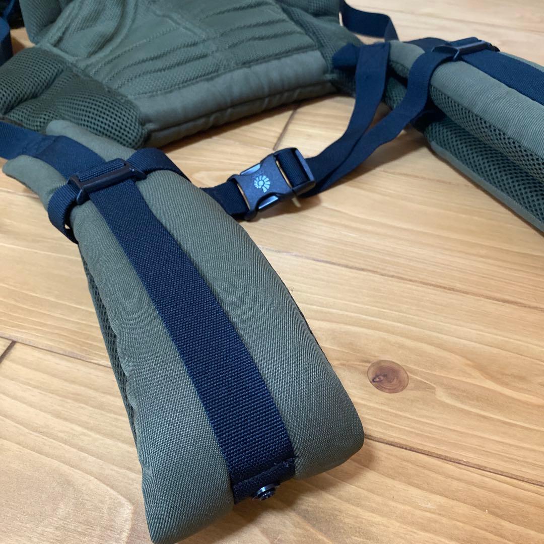 【美品】抱っこ紐エルゴ オムニ360 ベビーウェストベルト付　カーキグリーン