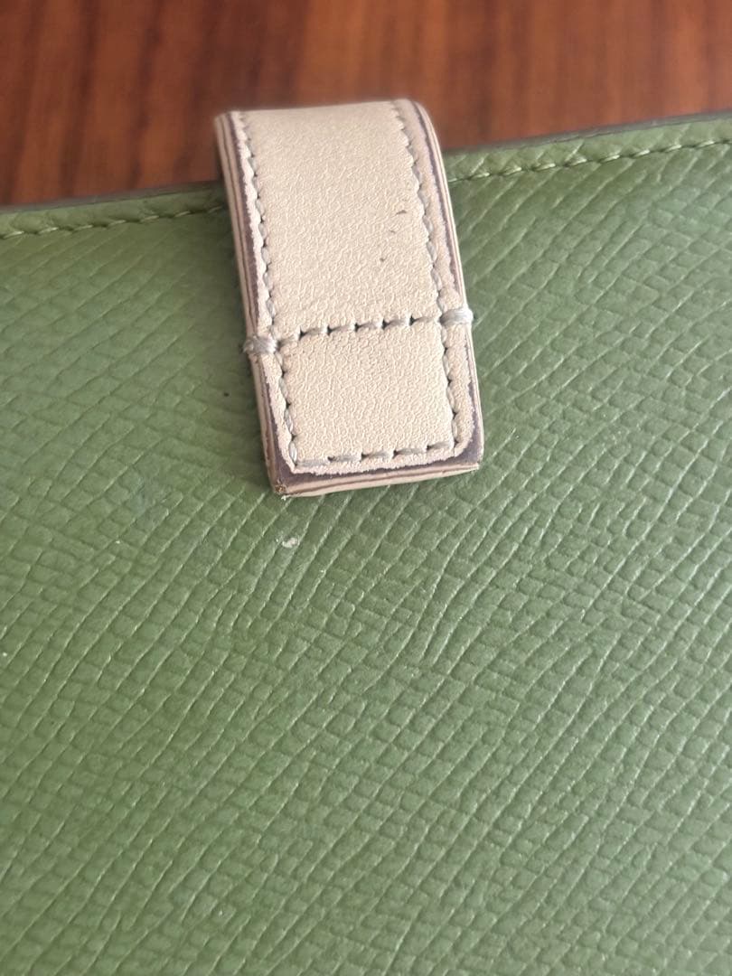 CELINE ミディアムストラップウォレット 二つ折り財布