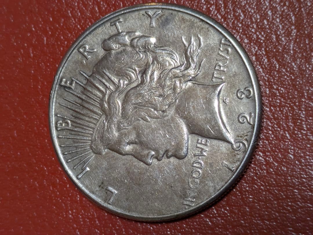 1923年ピースダラー1ドル銀貨+オマケ2枚