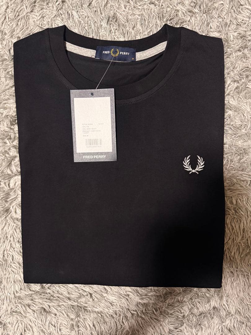 【新品未使用】FRED PERRY Tシャツ Mサイズ ブラック