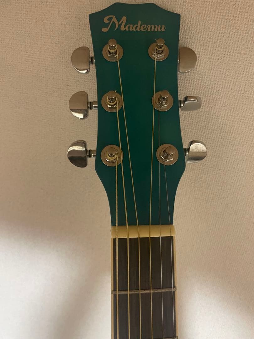 Mademu アコースティックギター　ブルー