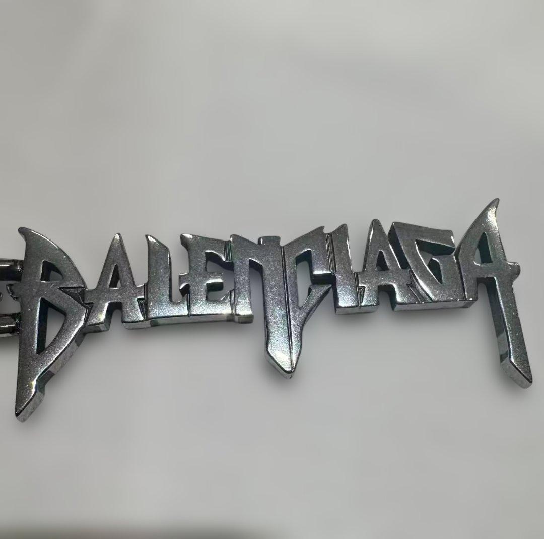 BALENCIAGA キーホルダー ロゴチャーム メタル シルバー