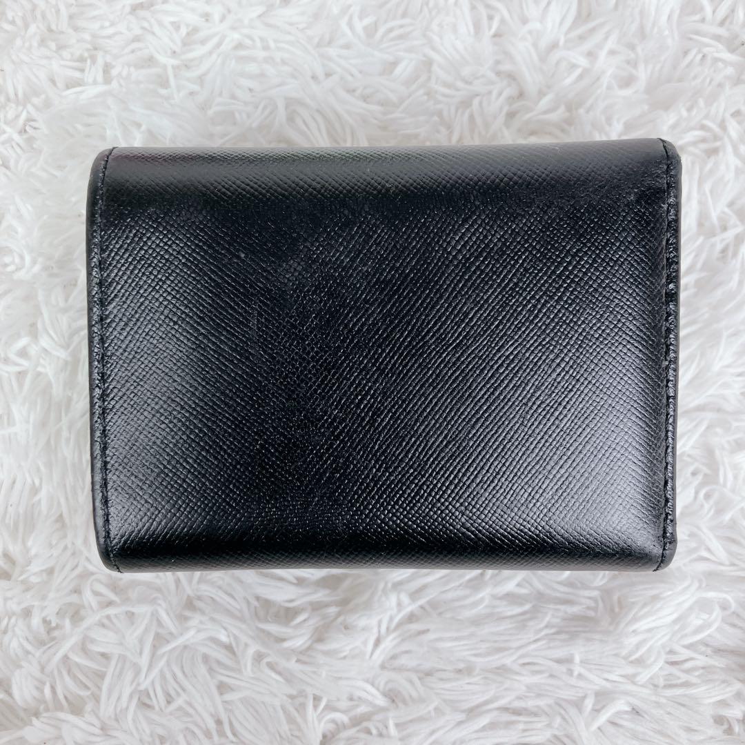 箱付き美品✨ヴィヴィアンウエストウッド　折り財布　サフィアーノ　ブラック　黒