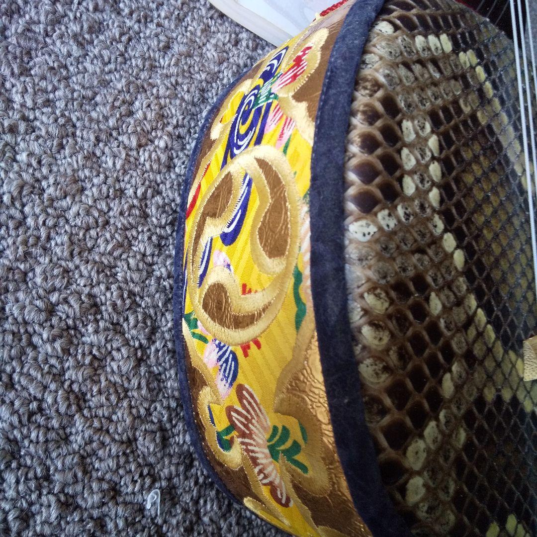 沖縄三線　色鮮やか刺繍胴巻き