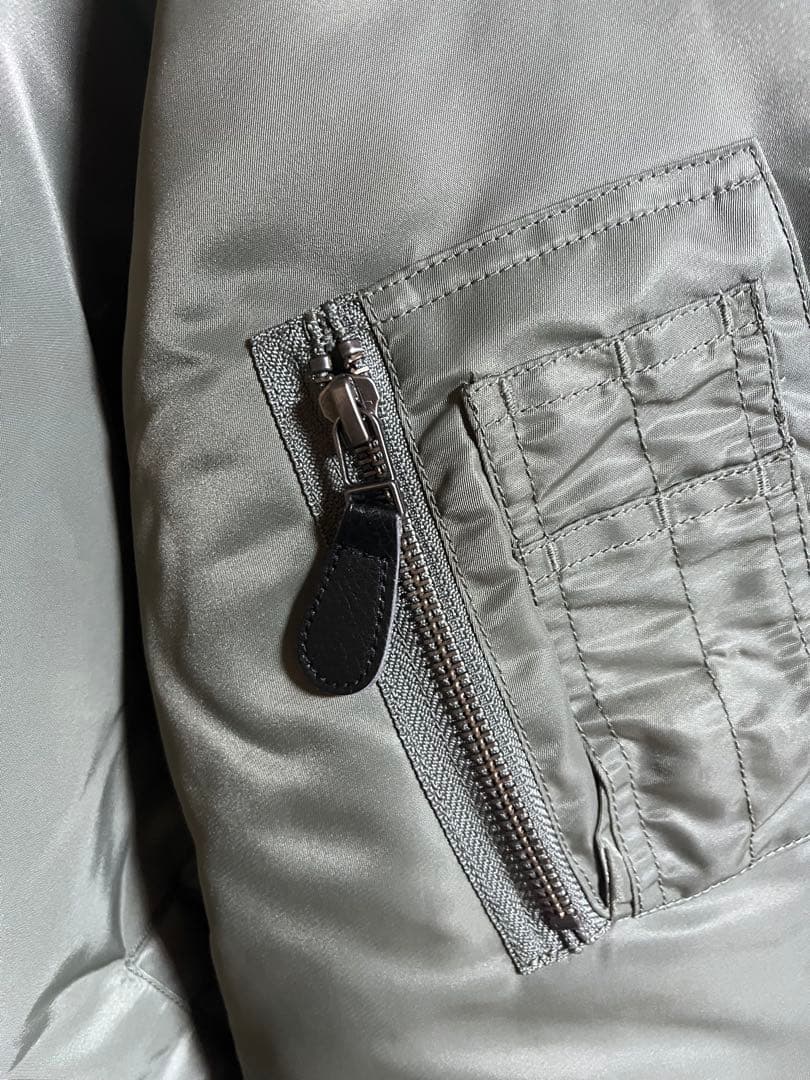 希少 極美品AVIREX MA-1 ジャケット オリーブ 近年モデル 2XL
