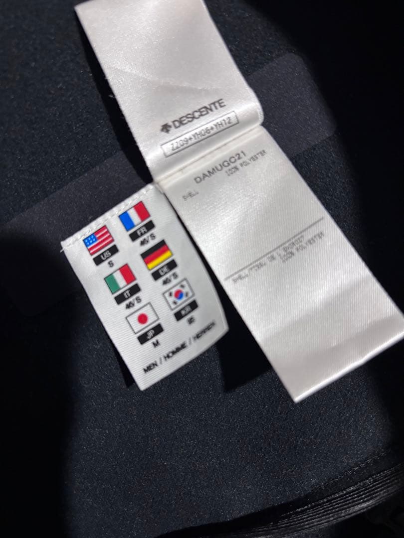 DESCENTE ALLTERRAIN フーディージャケット　Mサイズ