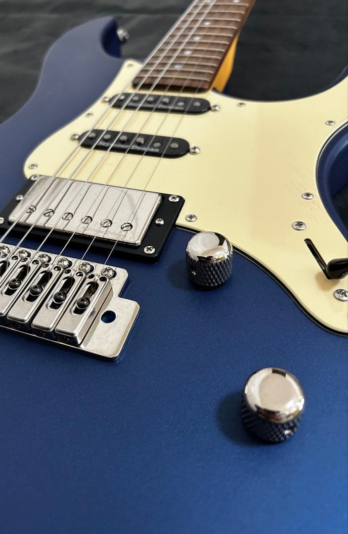 ギター YAMAHA PAC612VIIX