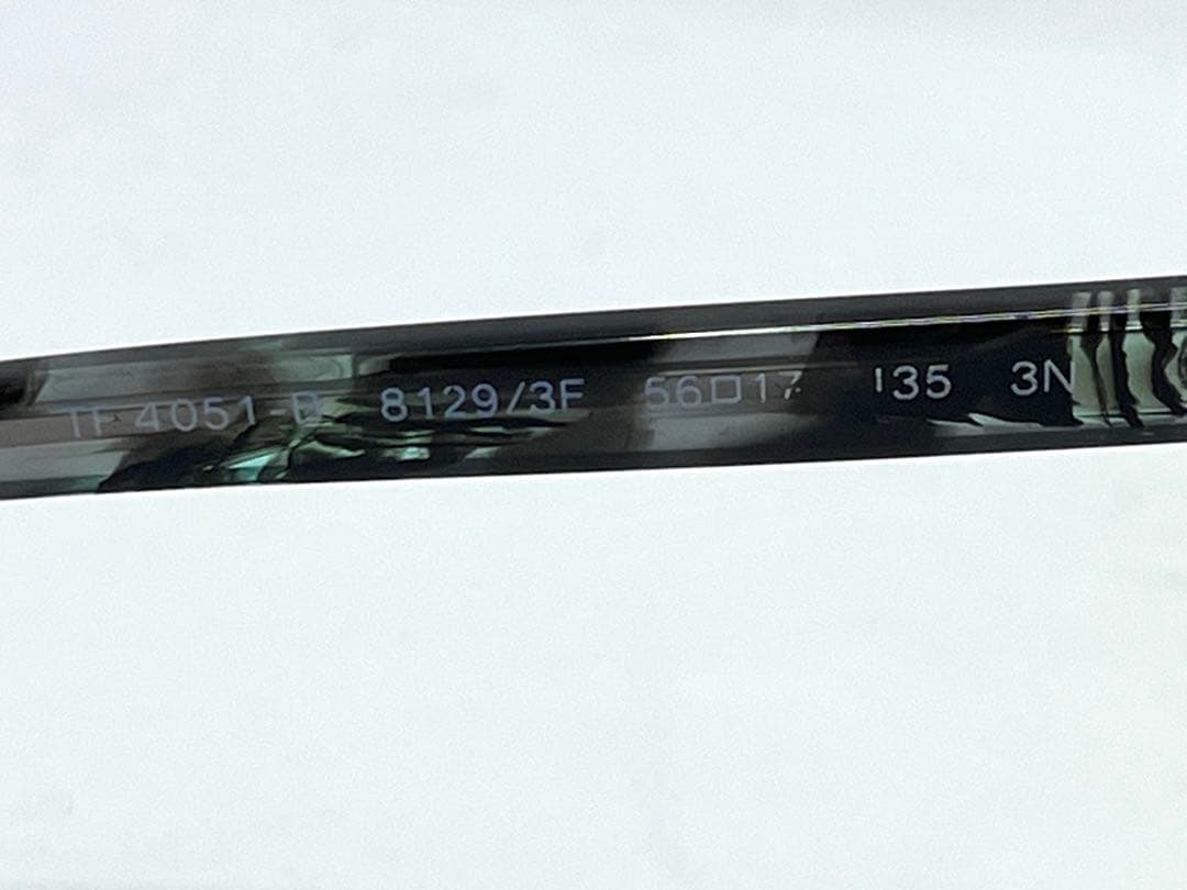 h711 ティファニー　ダイヤモンド付き　サングラスTF4051-B ダイヤ