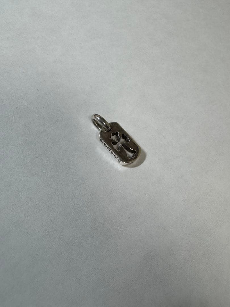 アクセサリー CHROME HEARTS Tiny Cut Out Cross