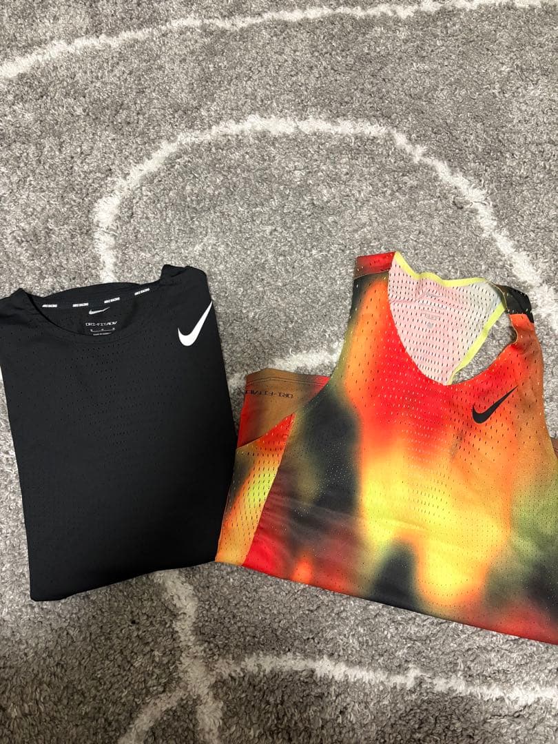 Nike エアロスイフトシャツ　2点セット