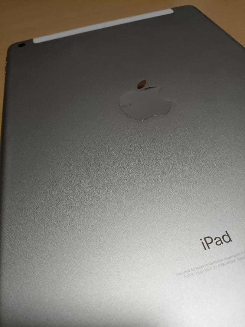 Apple iPad 第6世代 Wi-Fi +Cellular32GB