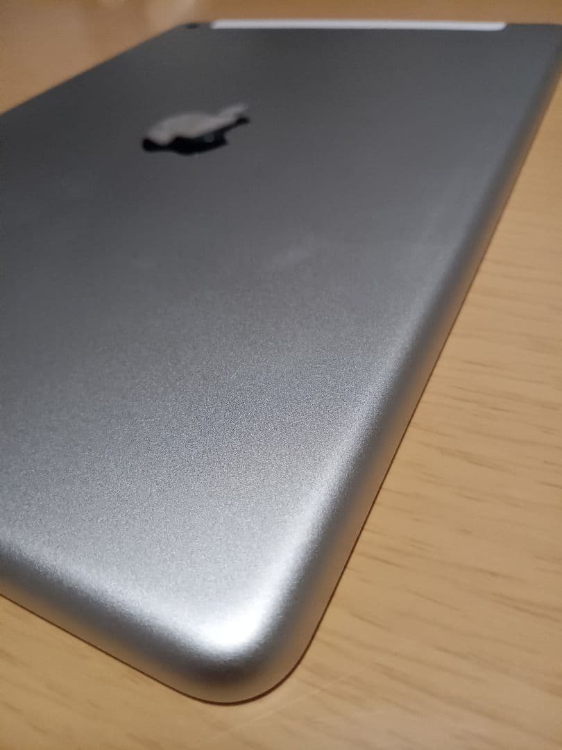 Apple iPad 第6世代 Wi-Fi +Cellular32GB