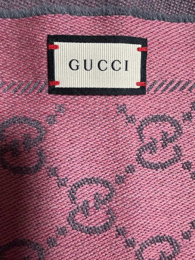 GUCCI マフラー