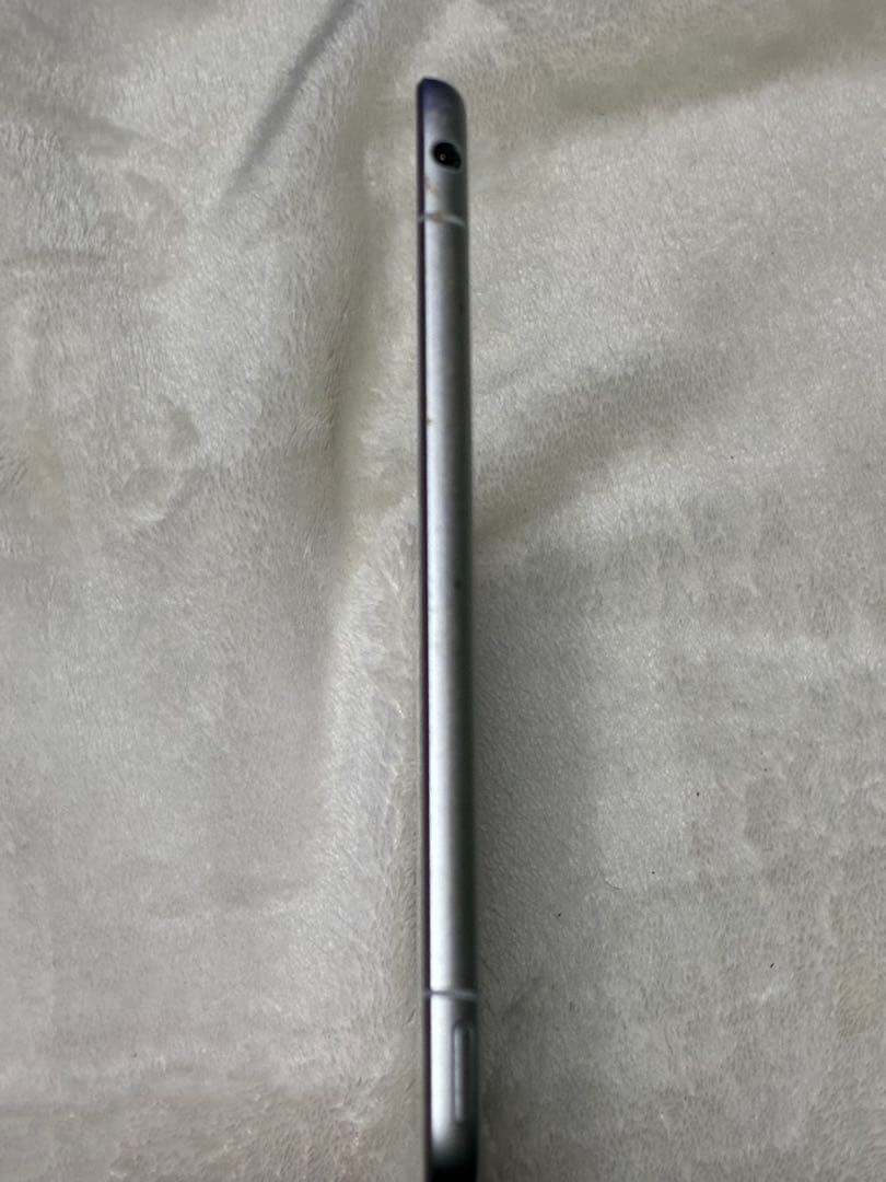 Y*I様 iPad mini 第5世代 64GB シルバー 超美品 バッテリー8