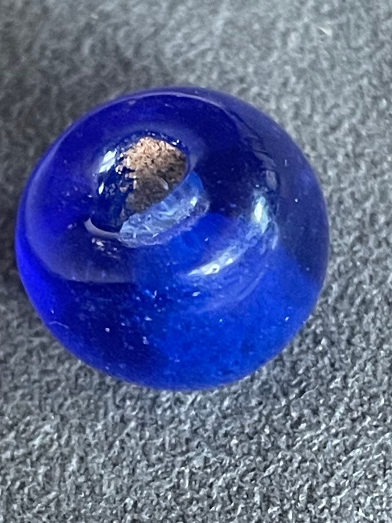 弥生後期〜古墳時代　瑠璃玉　発掘品