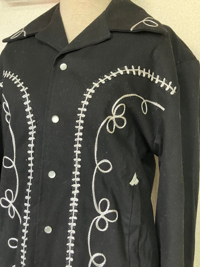 Rockmount Ranch Wear 刺繍入りブラックジャケット ロカビリー