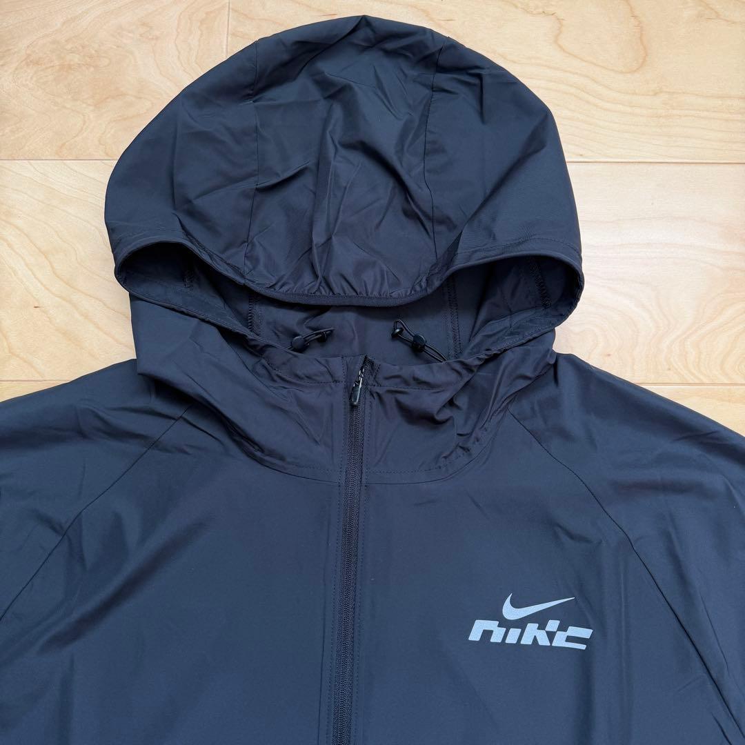 NIKEナイキ　ランニングジャケット　ウィンドブレーカー　黒　ブラック　L 新品
