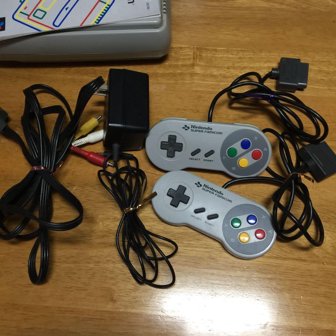 任天堂スーパーファミコン
