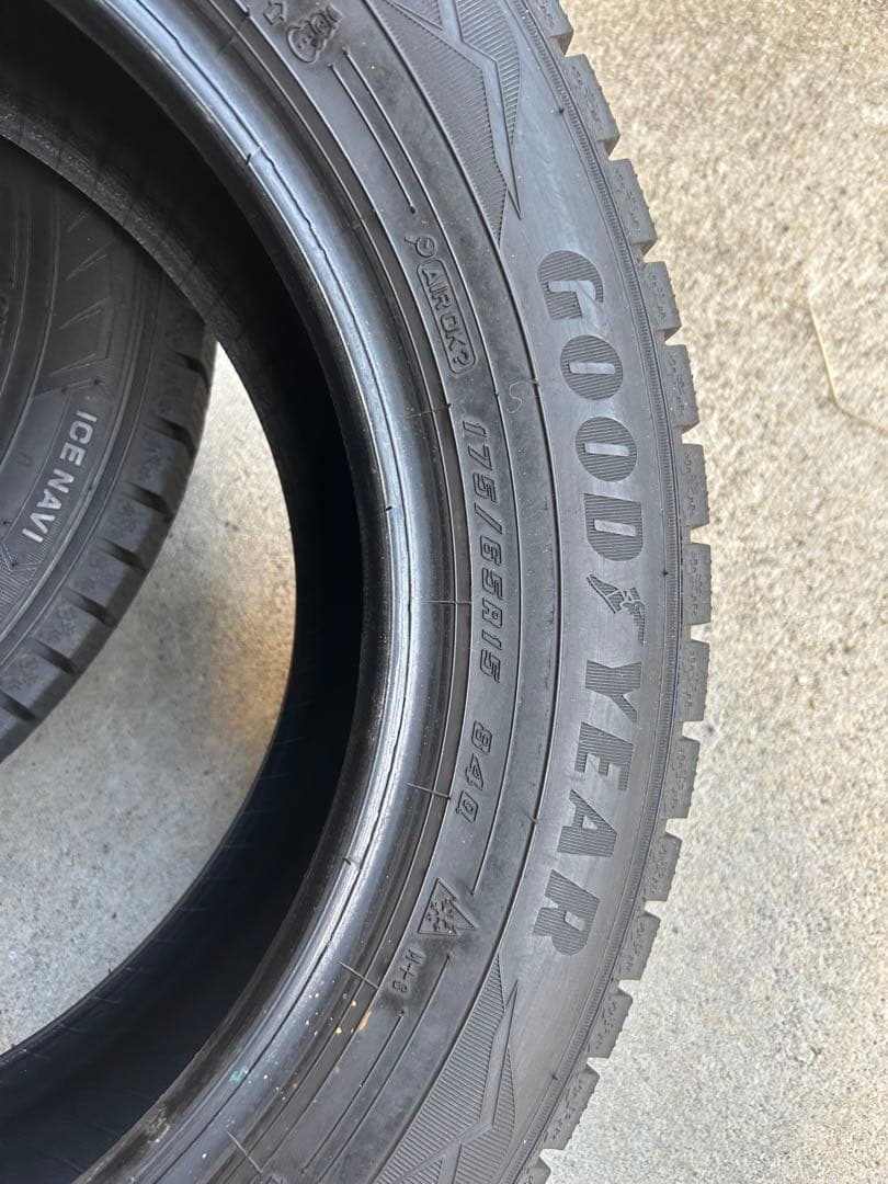 175/65R15 スタッドレス4本セット　②