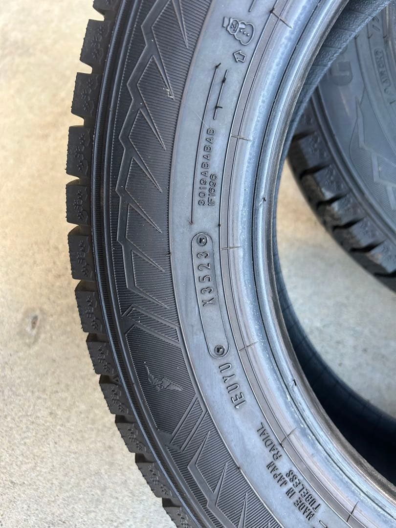 175/65R15 スタッドレス4本セット　②