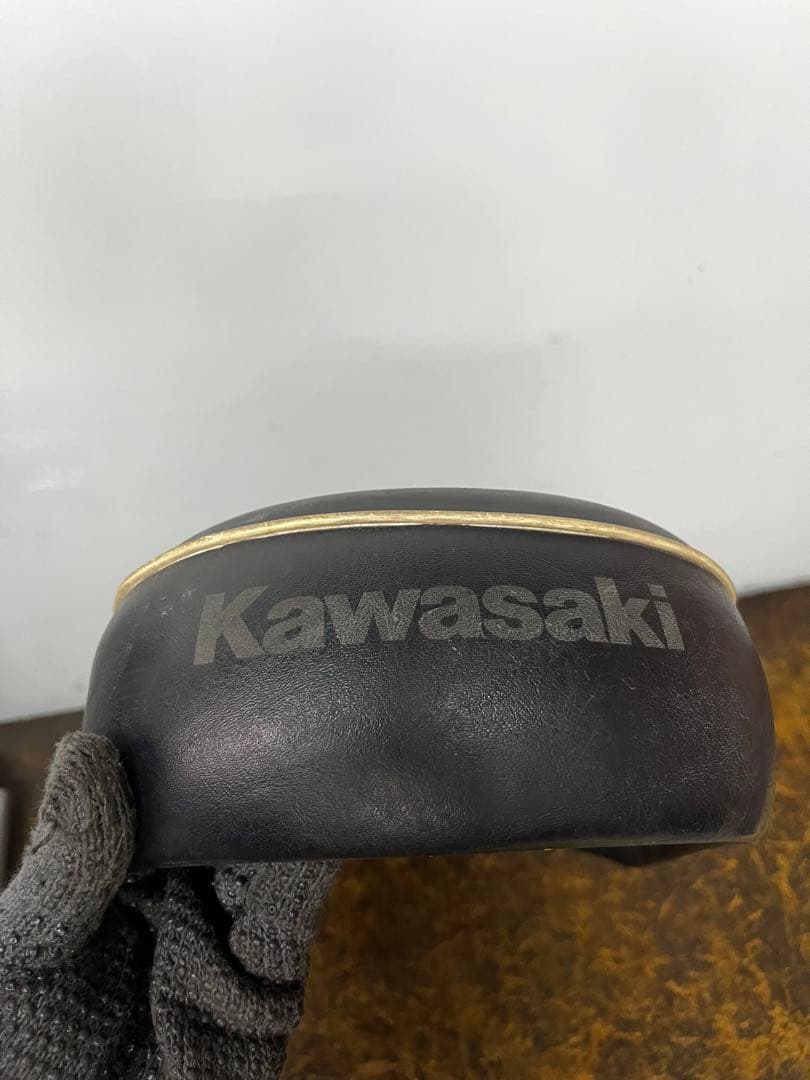 kawasaki w650 純正シート