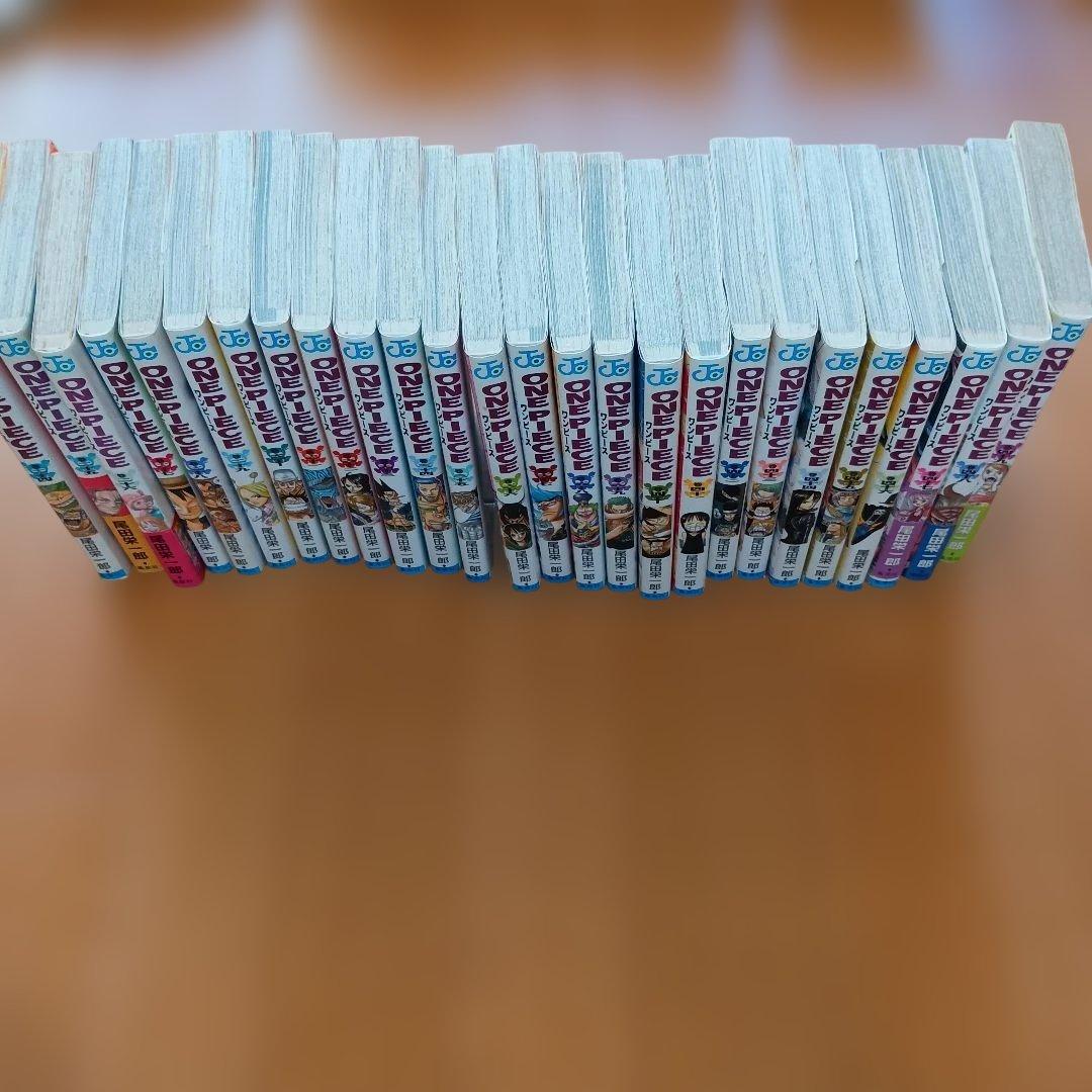 ONE PIECE(1〜98巻+公式キャラブック4冊)
