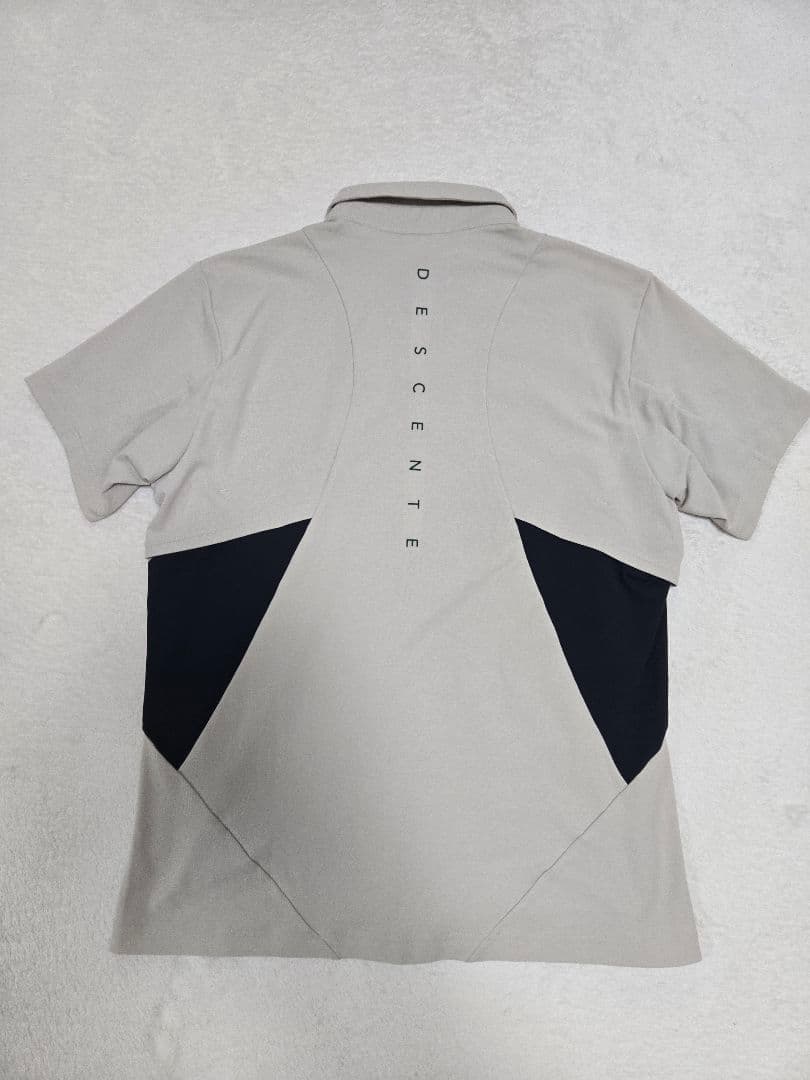 美品 DESCENTE GOLF サイズ O ベージュ