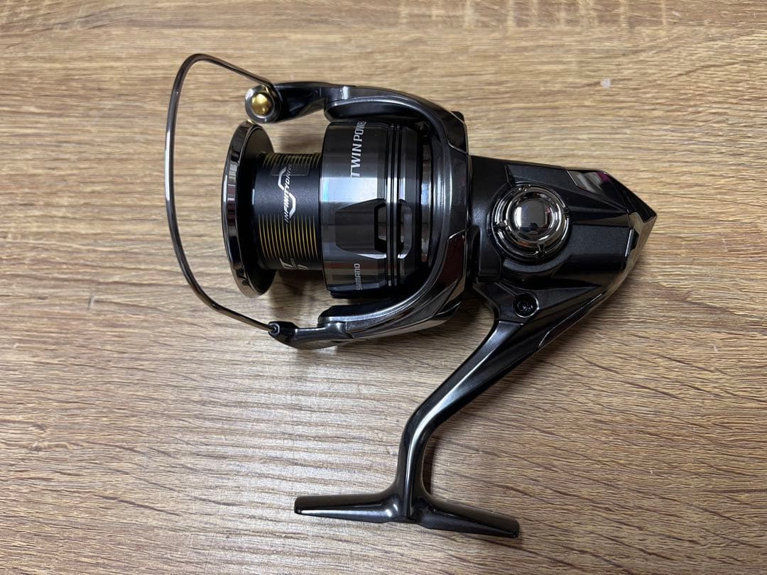 ほぼ未使用SHIMANOシマノ　TWIN POWER ツインパワーC5000XG