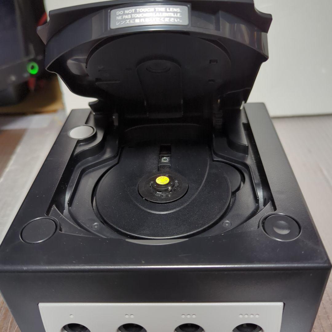 （使用頻度少なめ　美品）Nintendo GAME CUBE（DOL-001）
