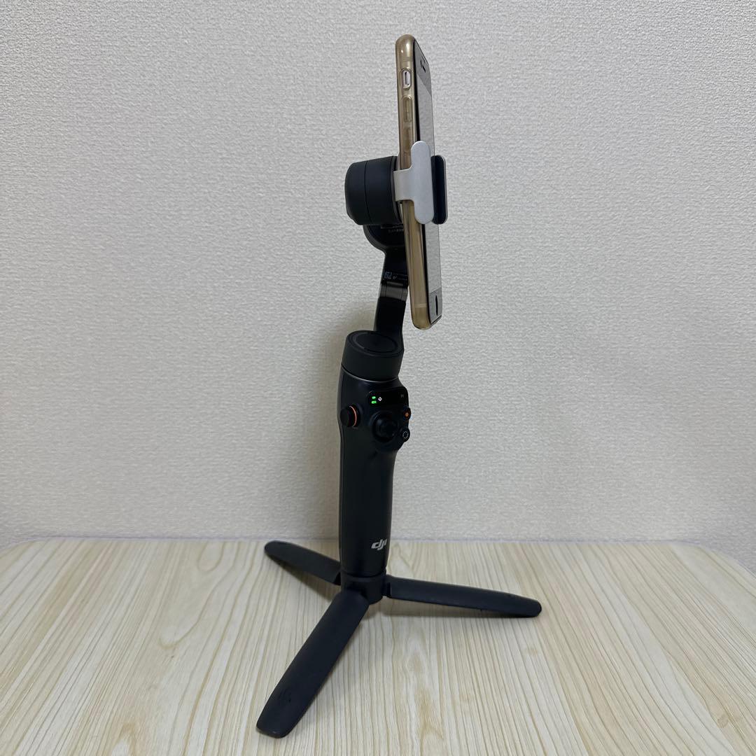 【美品】DJI OsmoMobile 6 スマートフォン用ジンバルスタビライザー