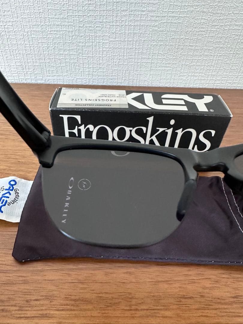 OAKLEY × Fragment Design FROGSKINS LITE