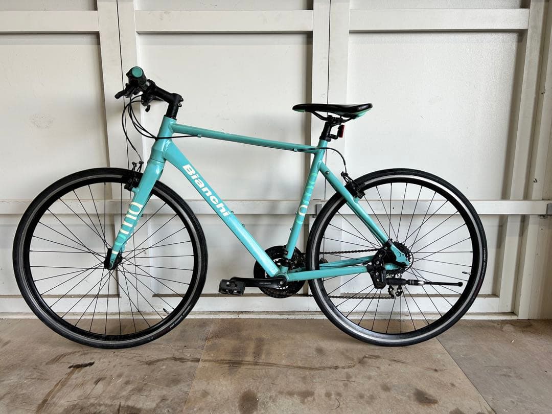 Bianchi クロスバイク アルミフレーム SHIMANO 24段変速