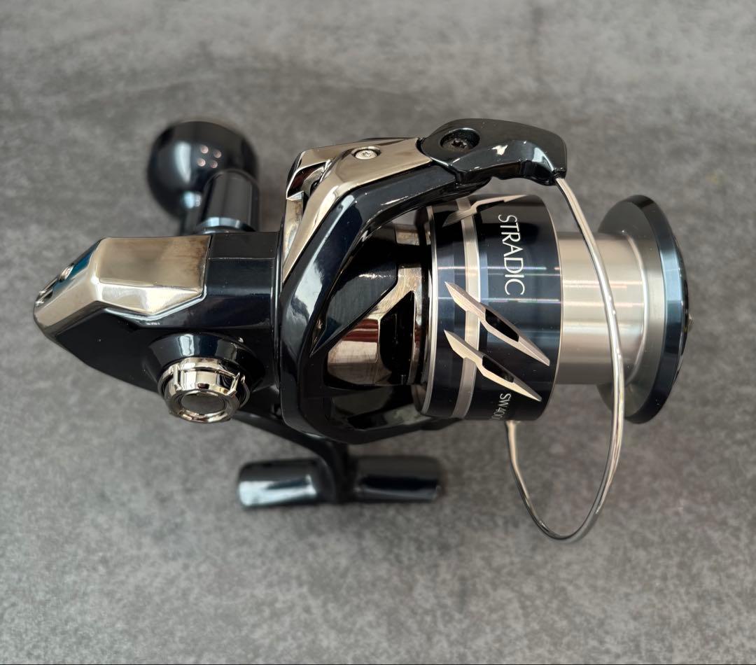 【中古】24ストラディックSW4000XG スピニングリール