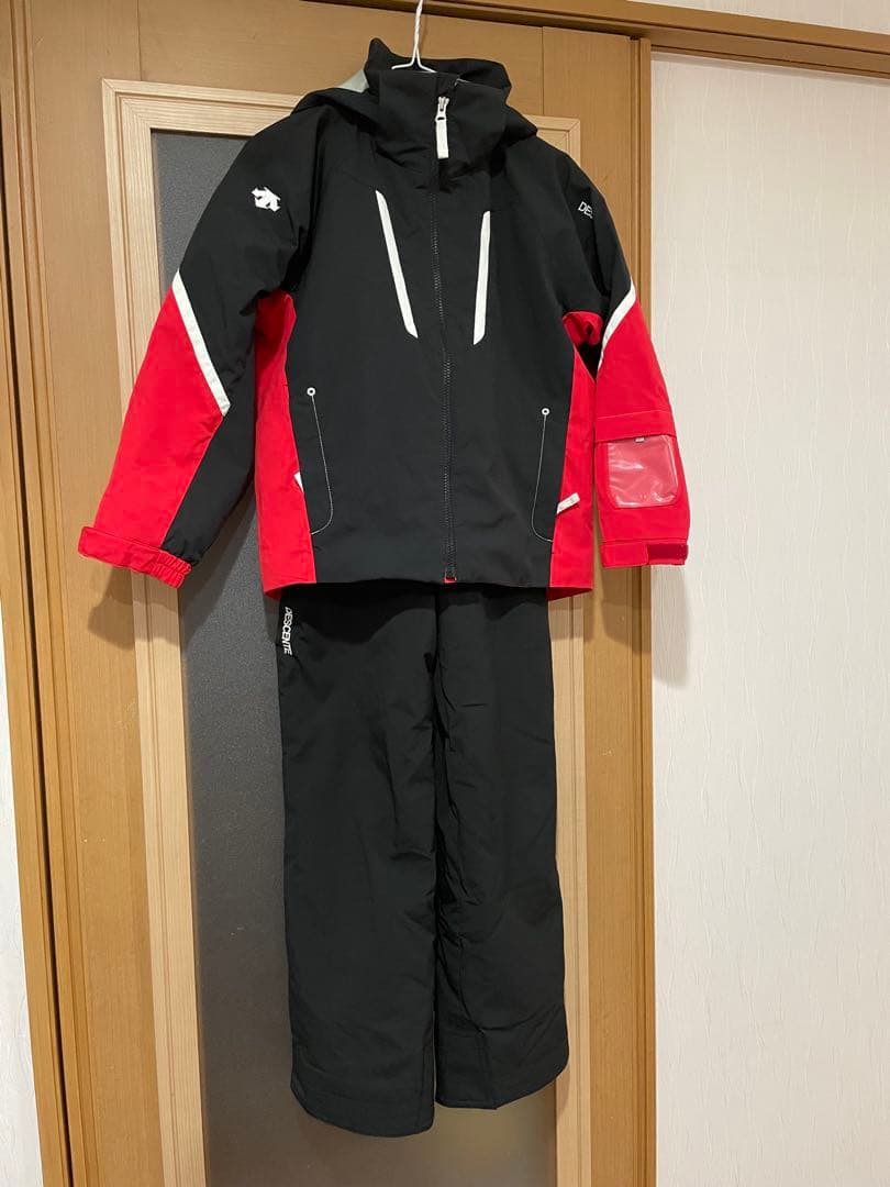 DESCENTE セットアップ　スキー　スノボ　スノーウェア　140