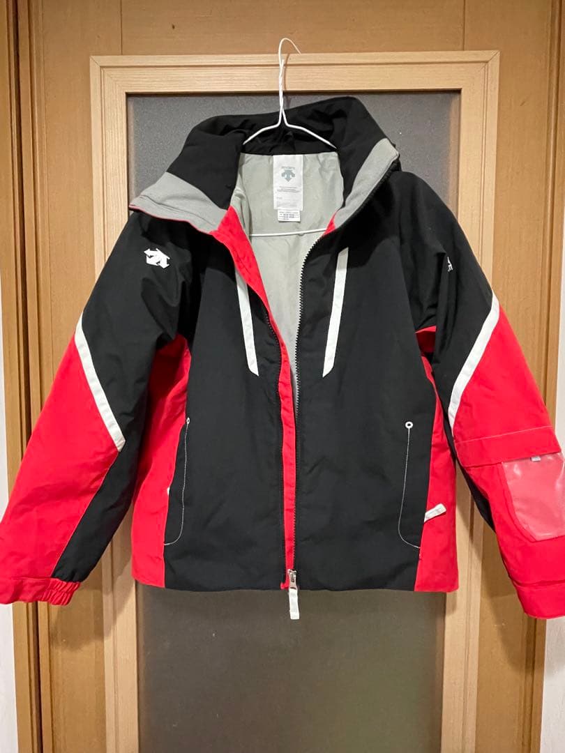 DESCENTE セットアップ　スキー　スノボ　スノーウェア　140