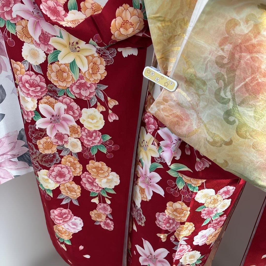 未使用品　しつけ糸付き　正絹豪華振袖フルセット　刺繍　大輪　花　成人式