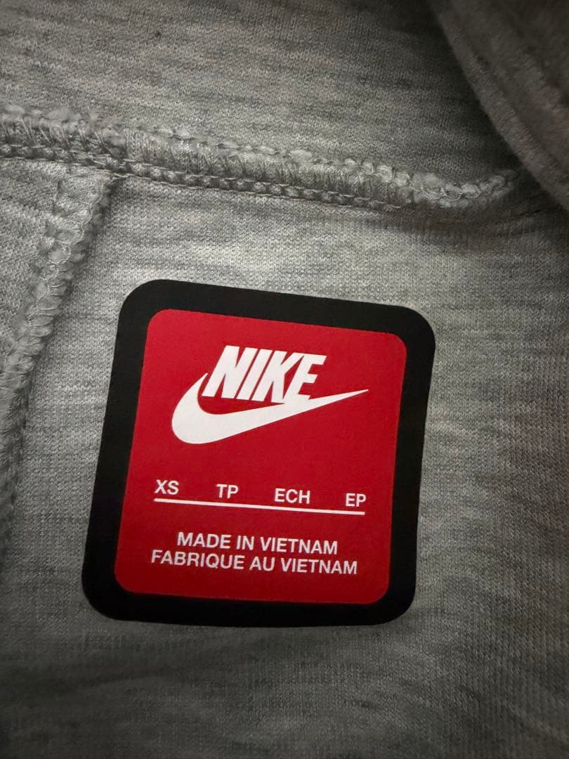 NIKEテックフリースXsサイズ