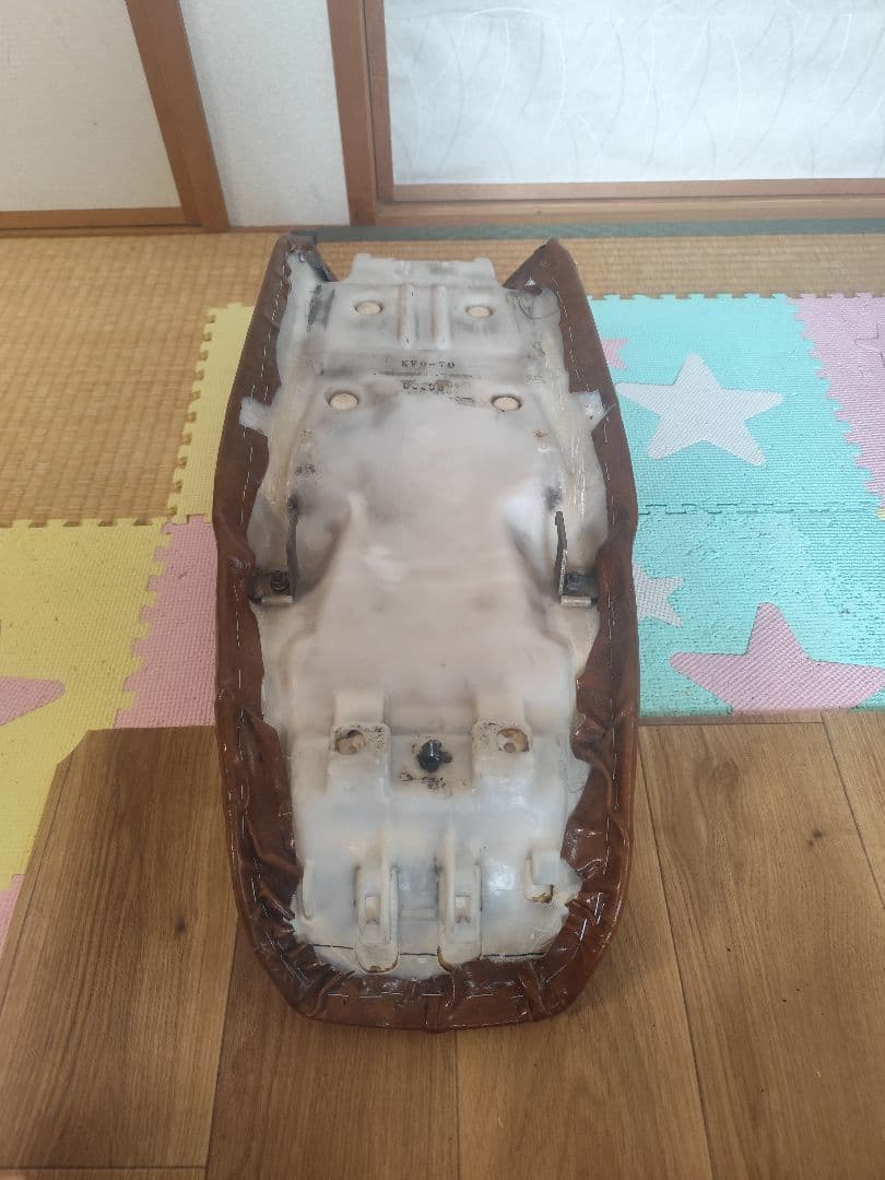 VTZ250 VT250F MC15 タックロール張替えシート茶色