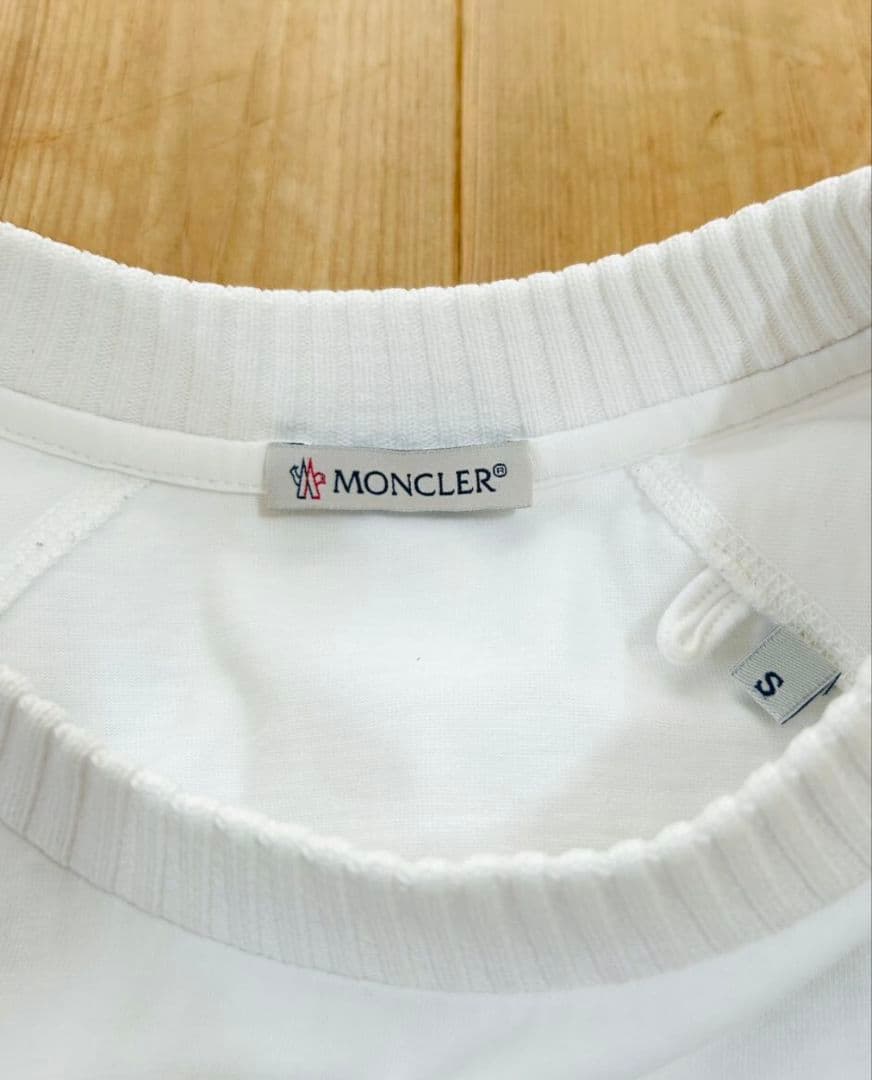 入手困難/ Moncler off-white tシャツ 白 Sサイズ