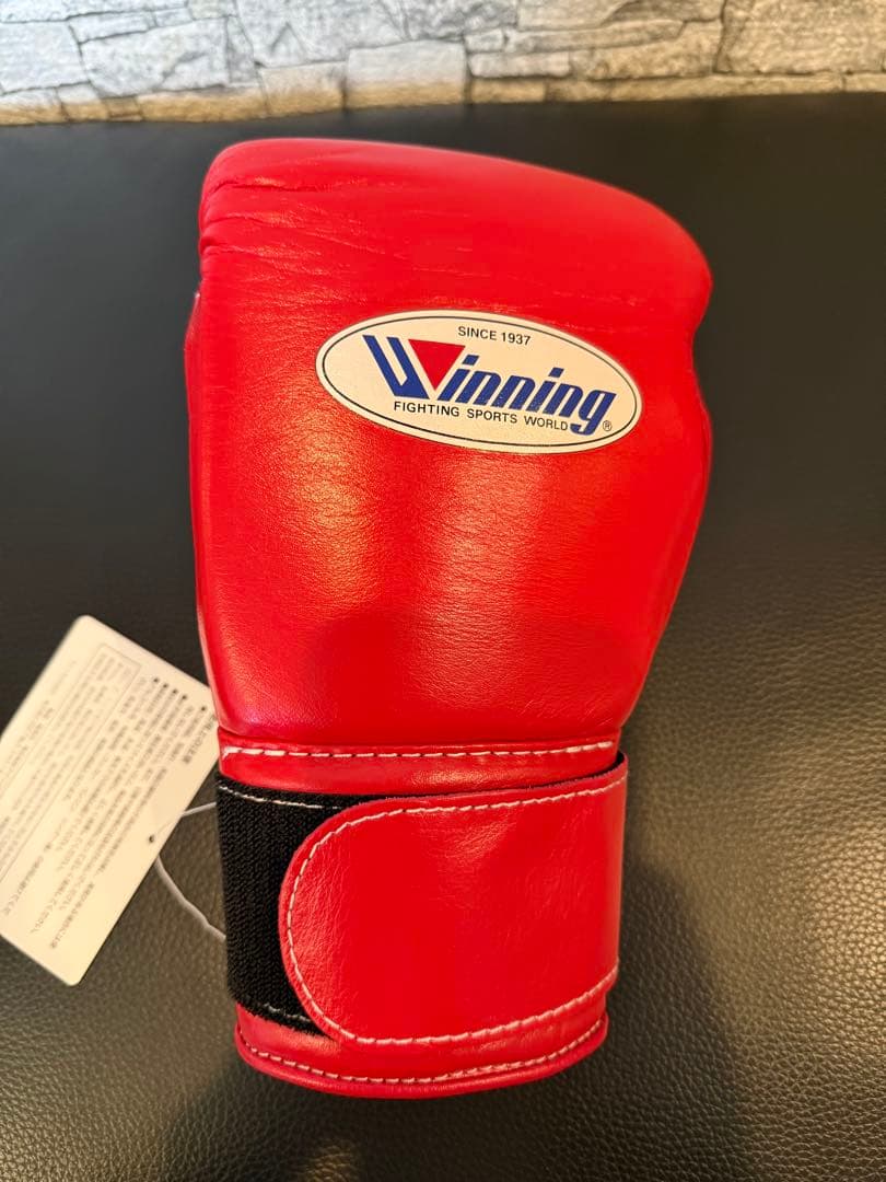 ぐっち　極美品　Winning グローブ　8oz 赤