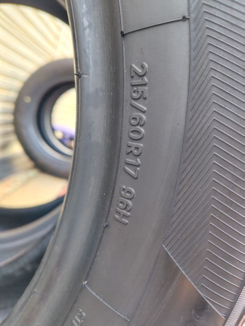 トーヨー プロックスSUV 215/60R17 2024年製